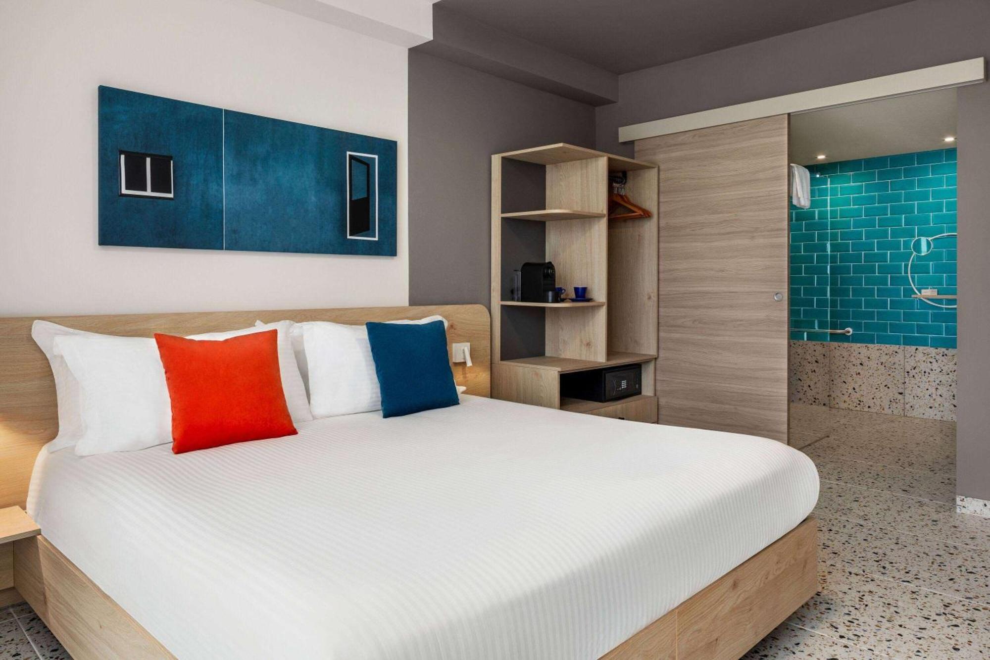 Quadro Hotel, Trademark Collection By Wyndham Saint Julian's ภายนอก รูปภาพ