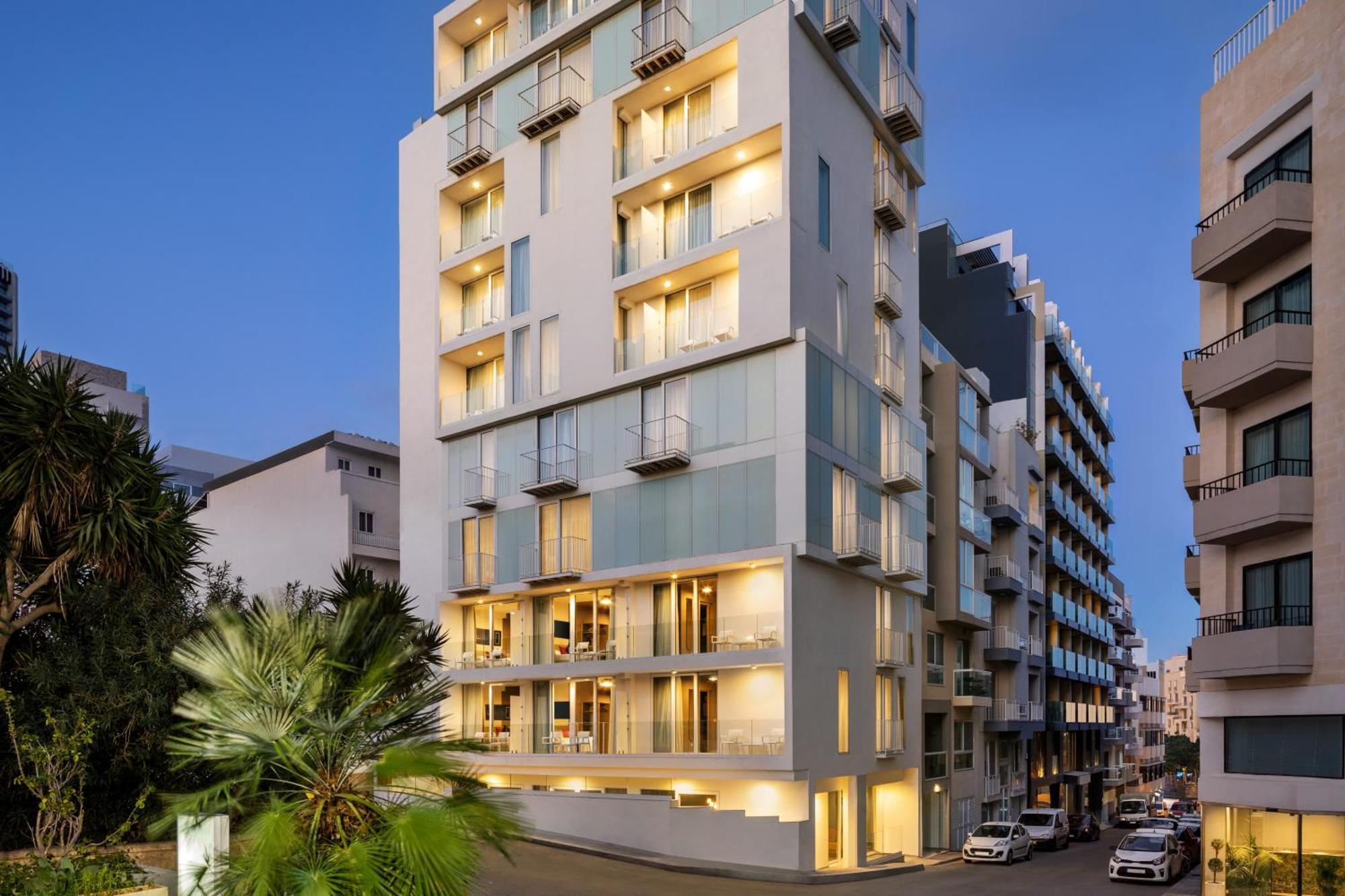 Quadro Hotel, Trademark Collection By Wyndham Saint Julian's ภายนอก รูปภาพ